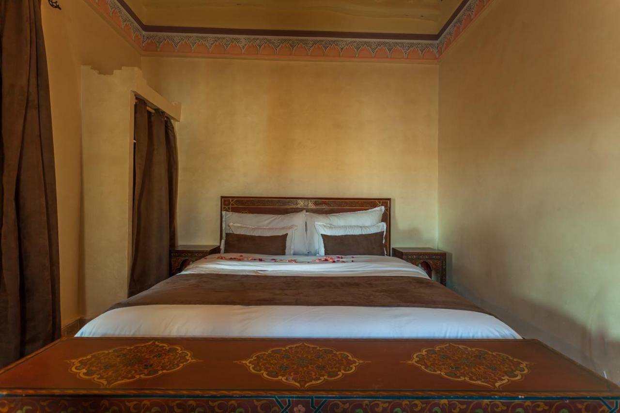 Bed and Breakfast Kasbah Tizzarouine à Boumalne Extérieur photo