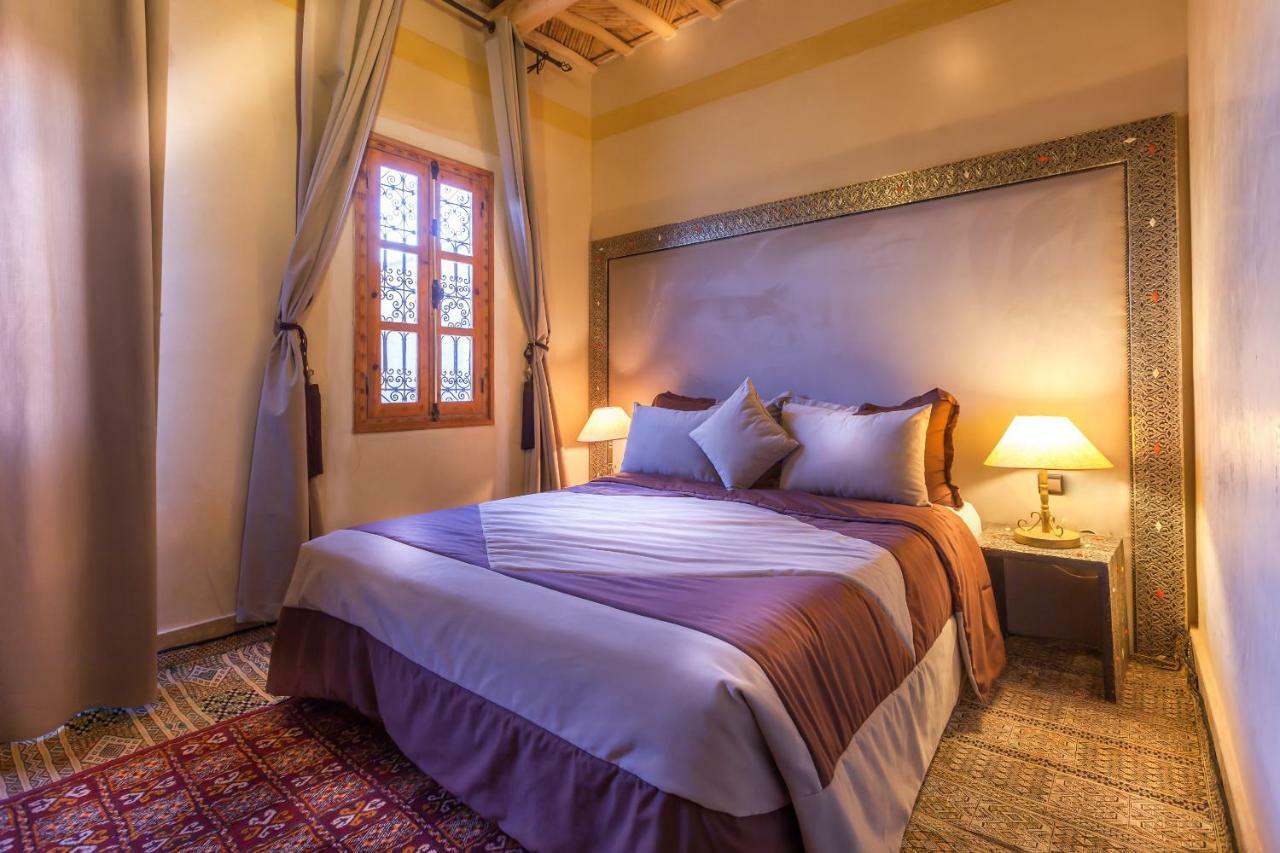 Bed and Breakfast Kasbah Tizzarouine à Boumalne Extérieur photo