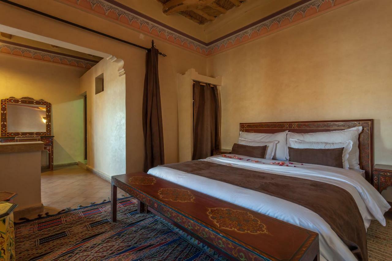 Bed and Breakfast Kasbah Tizzarouine à Boumalne Extérieur photo